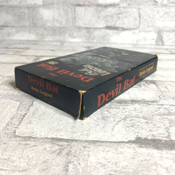The Devil Bat Bela Lugosi 1985 VHS Black and White Horror Classic 69 Minutes - Picture 6 of 7